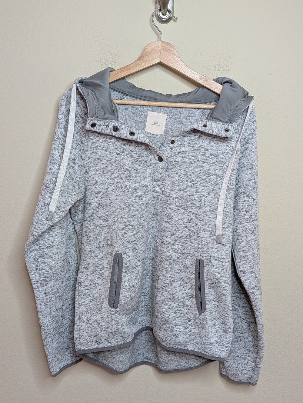 Thread & Supply Gray Snap Placket Hoodie L